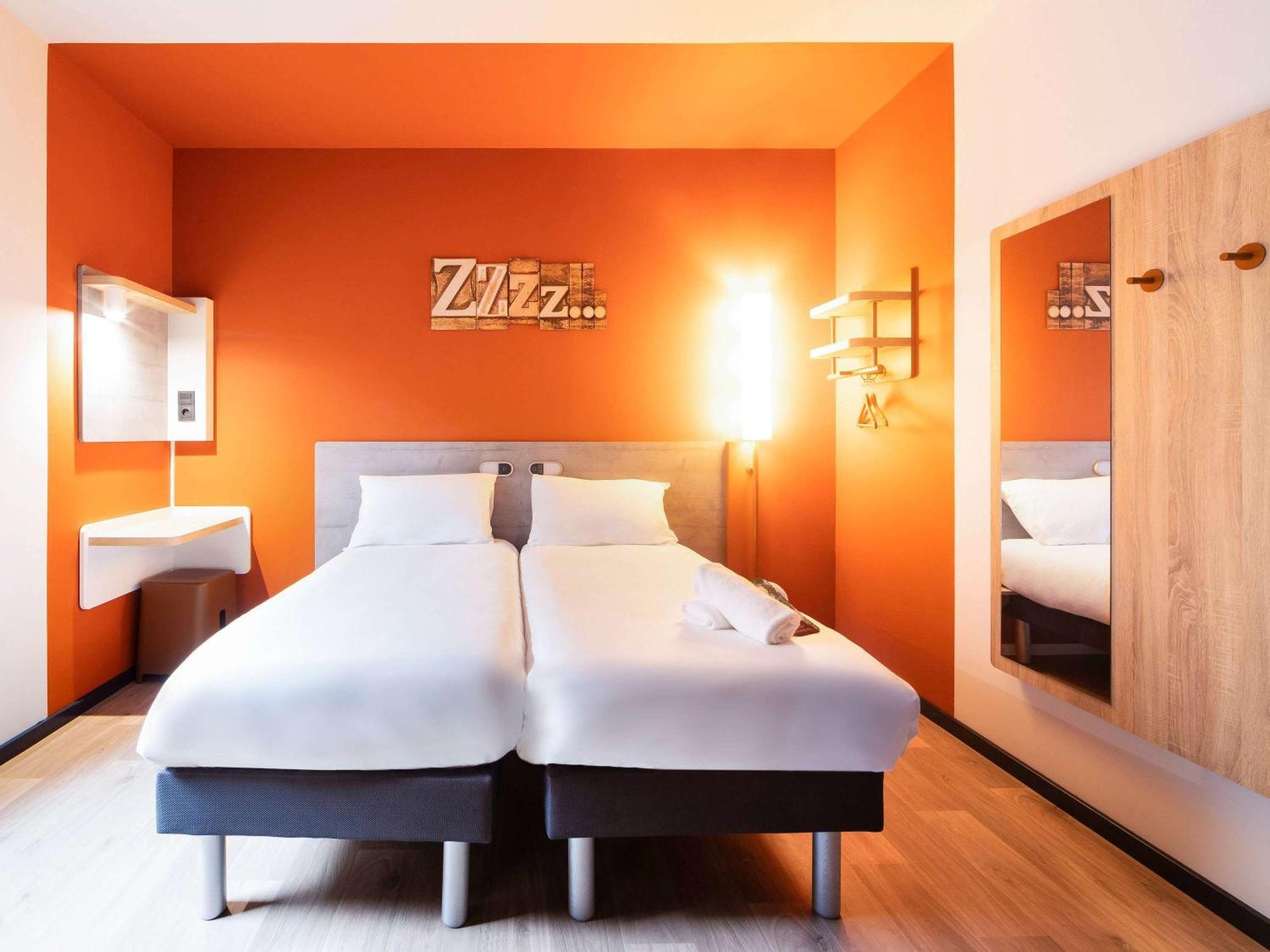 Ibis Budget Bilbao City Exterior photo
