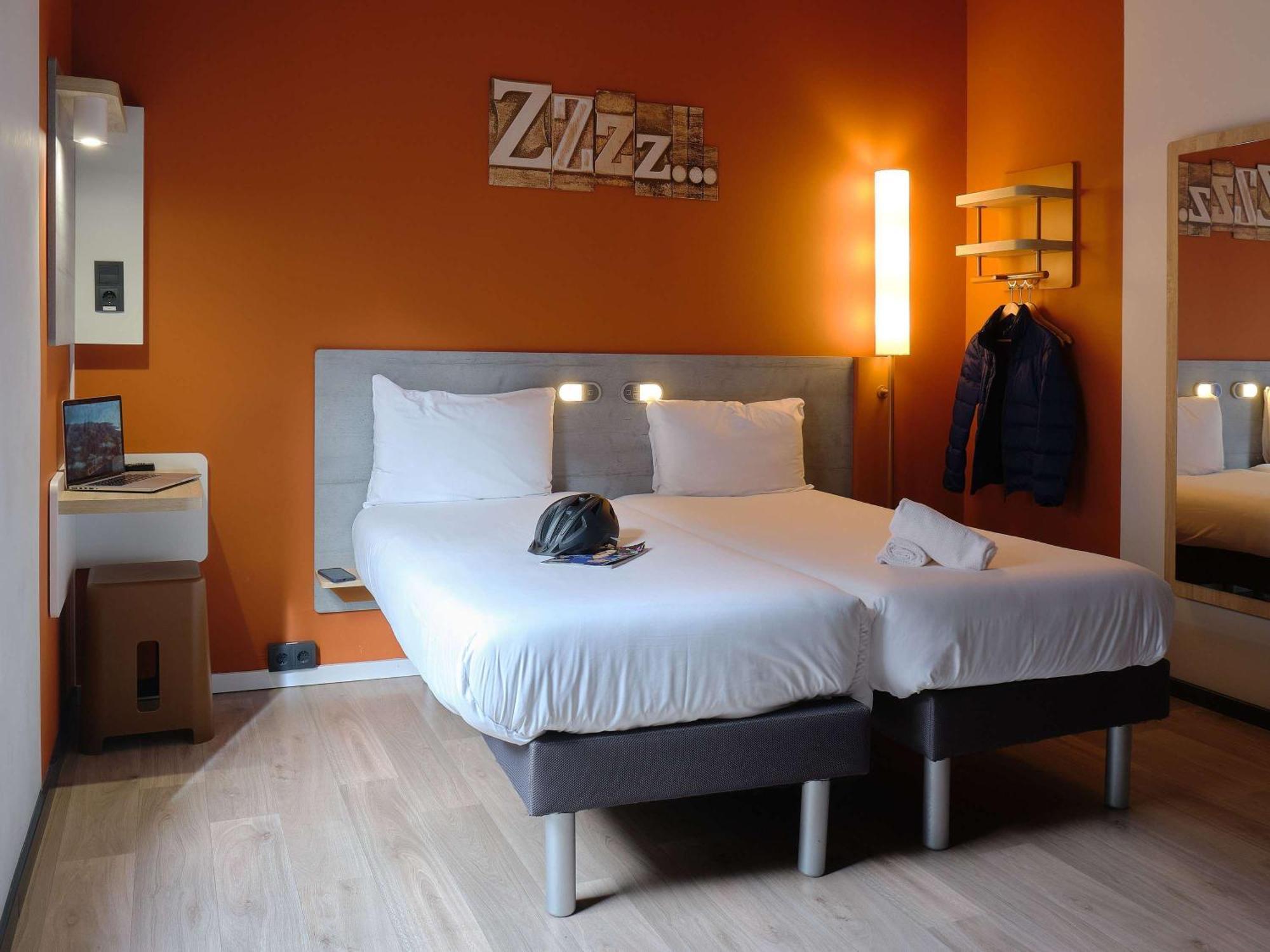 Ibis Budget Bilbao City Exterior photo