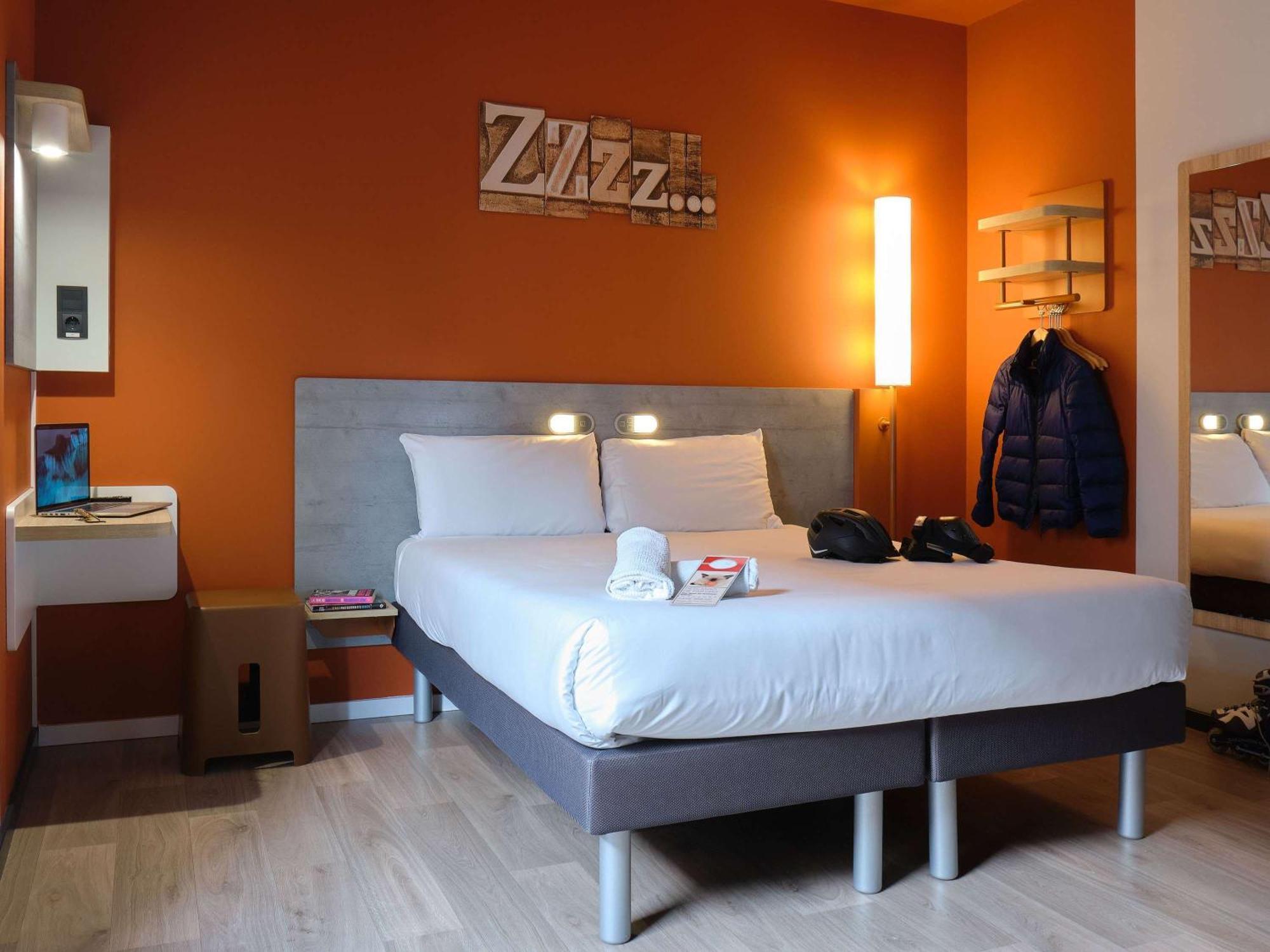 Ibis Budget Bilbao City Exterior photo