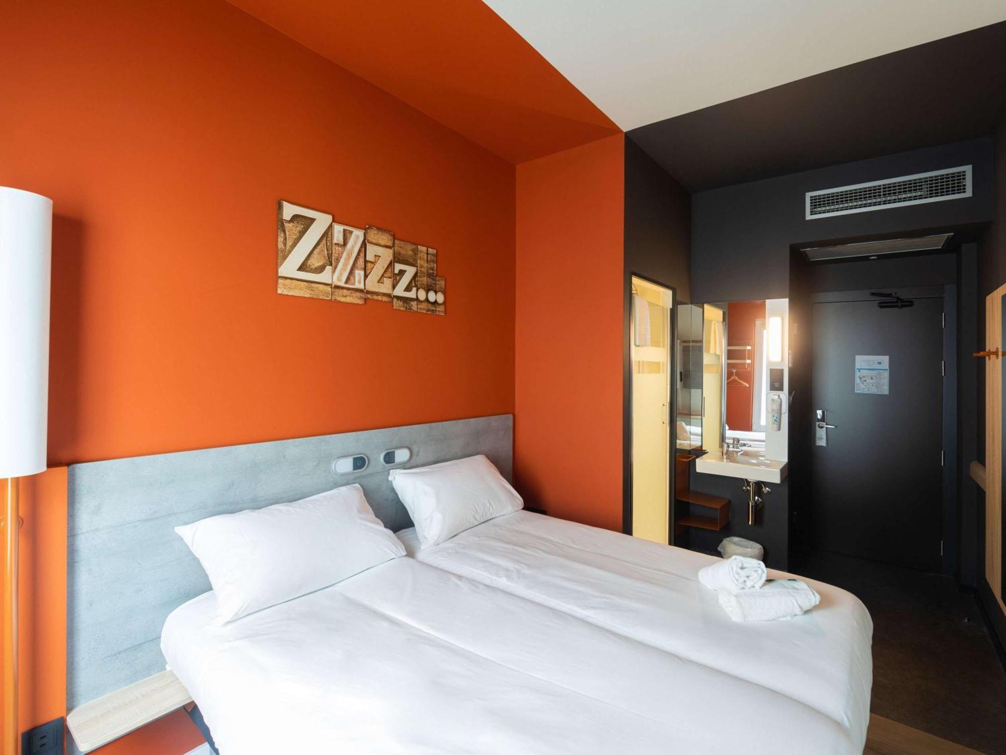 Ibis Budget Bilbao City Exterior photo